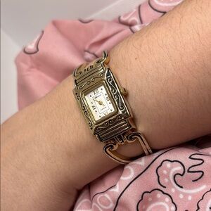 Vintage Gorgeous Gold toned Women's Watch